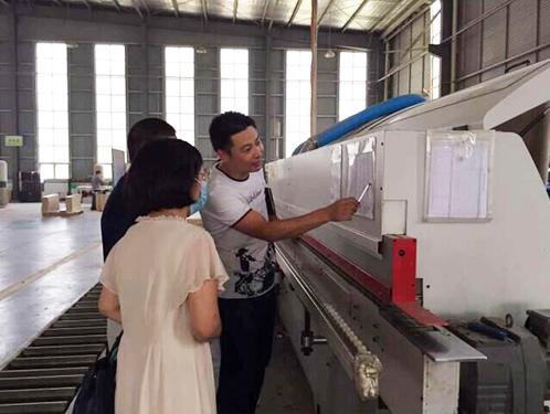 麥尚辦公家具開料設備